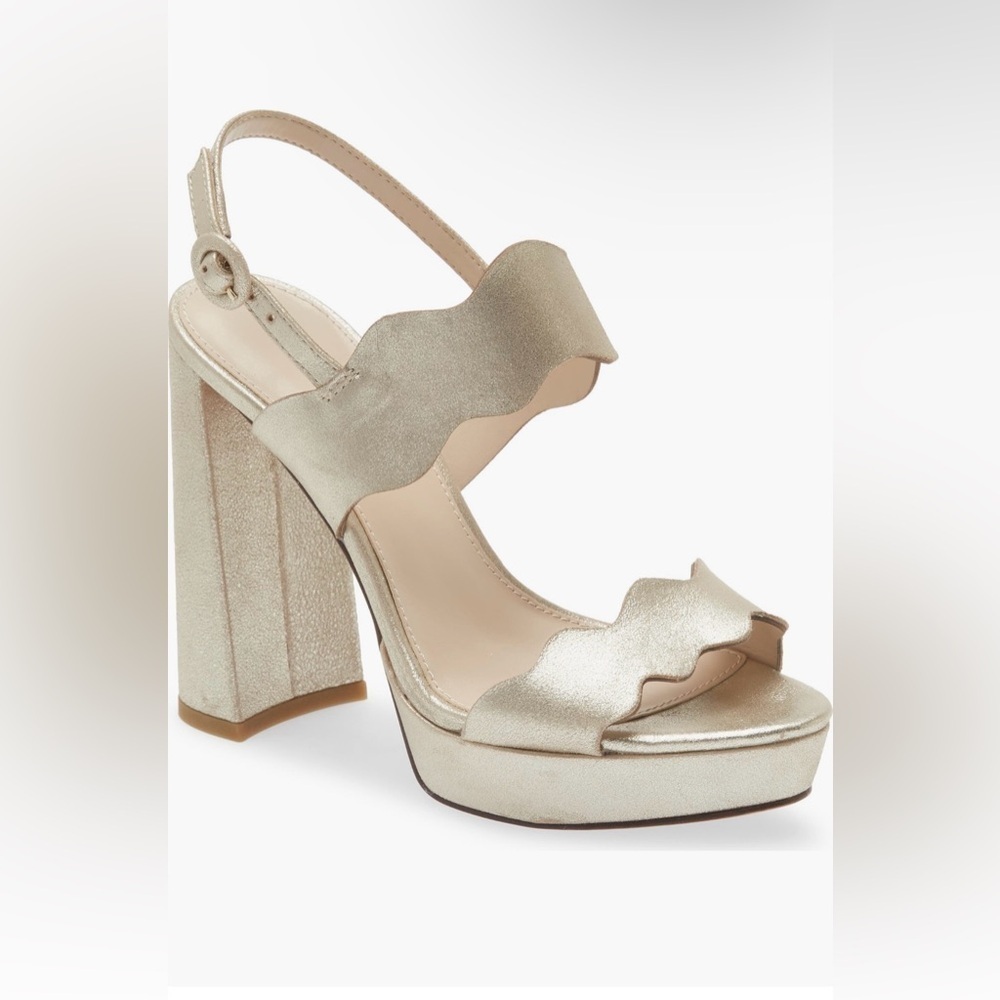 NEW Pelle Moda Gavi Platform Sandal in Platinum Gold Size 8.5
